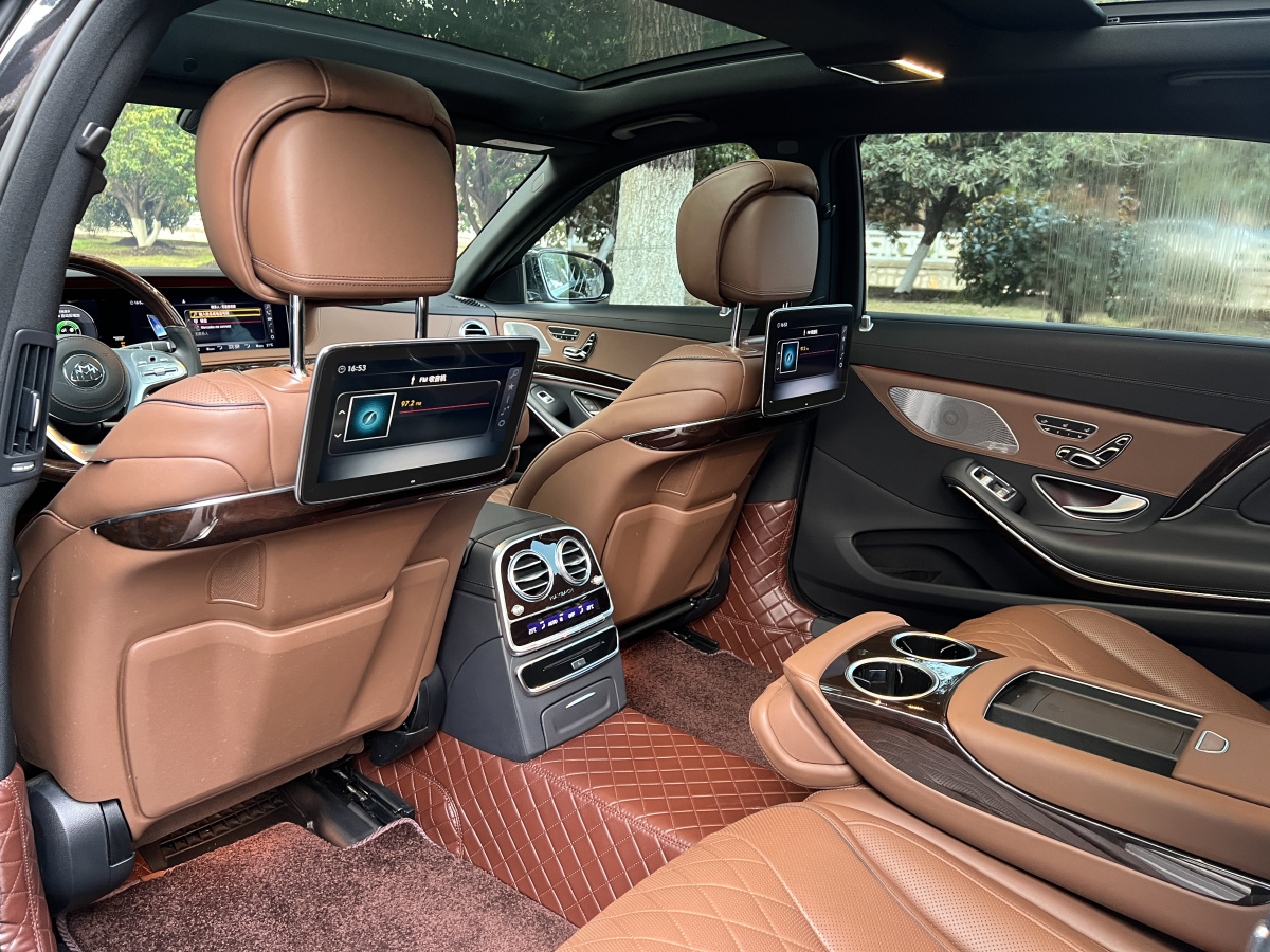 Mercedes-Benz Maybach S Class 2019 car image #20