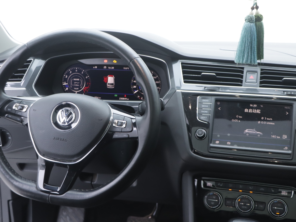 Volkswagen Tiguan X 2018 car image #20