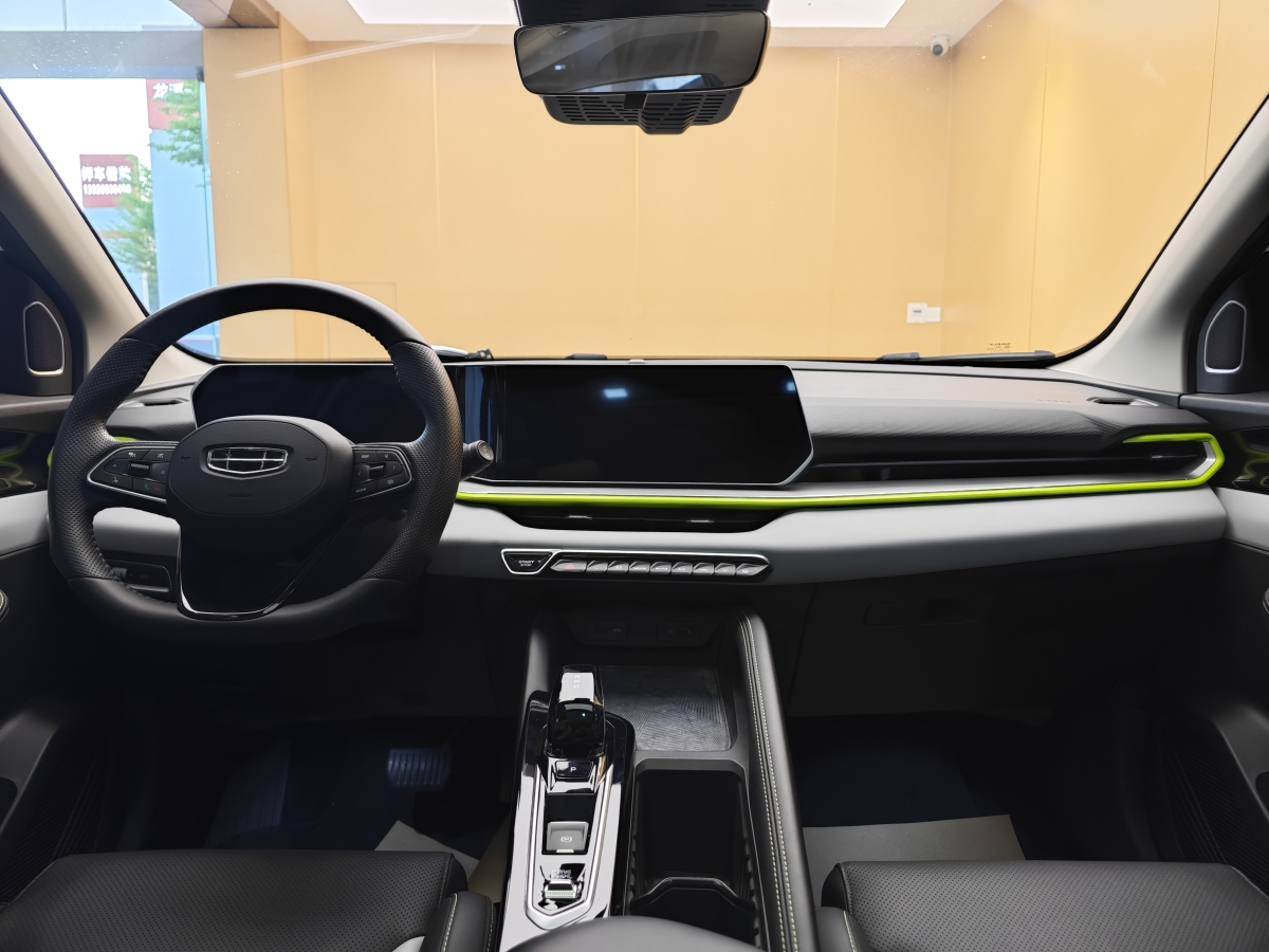 GEELY Coolray 2022 #20 GEELY Coolray 2022 car image #20