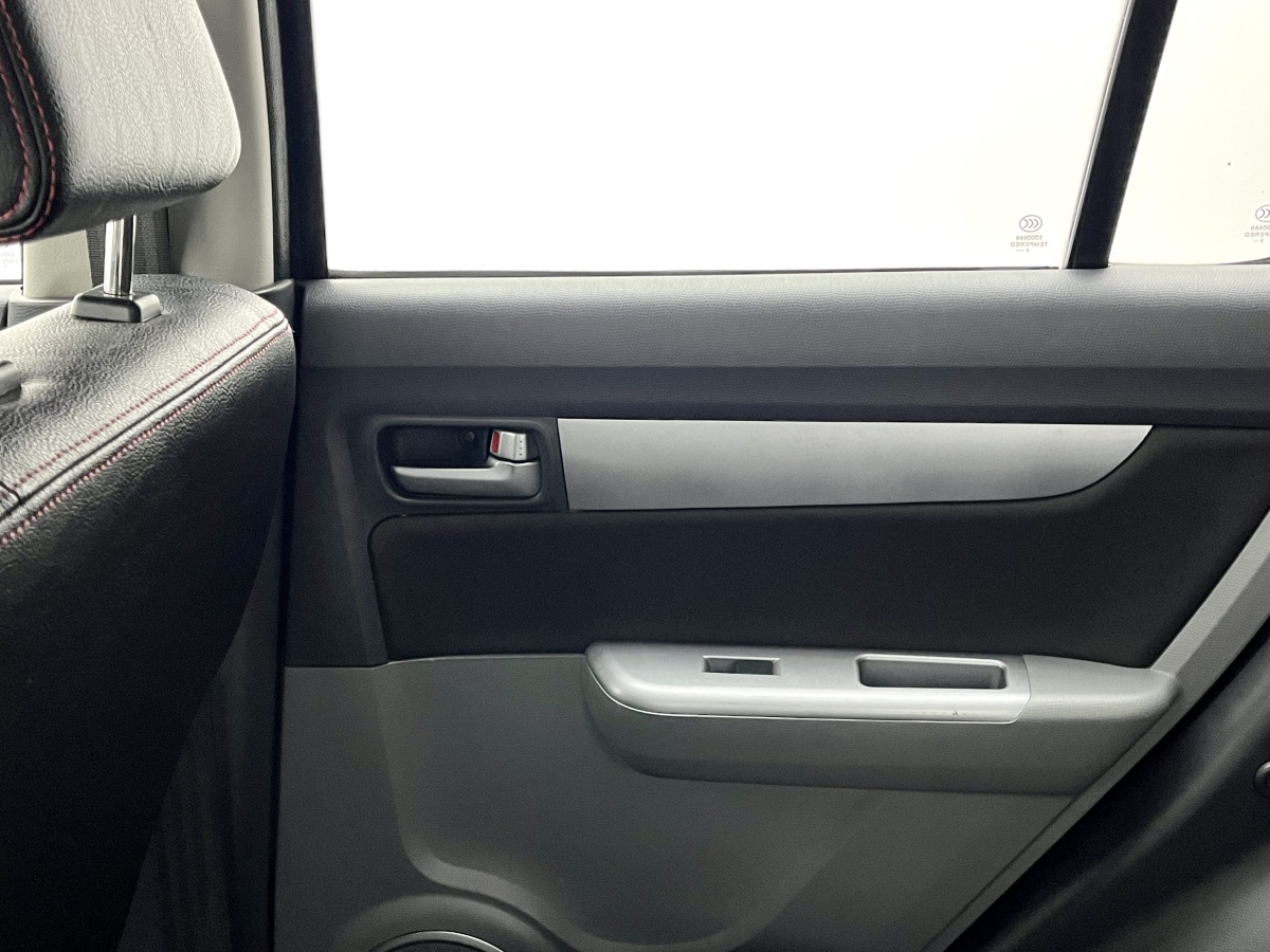 Suzuki Swift 2016 car image #20