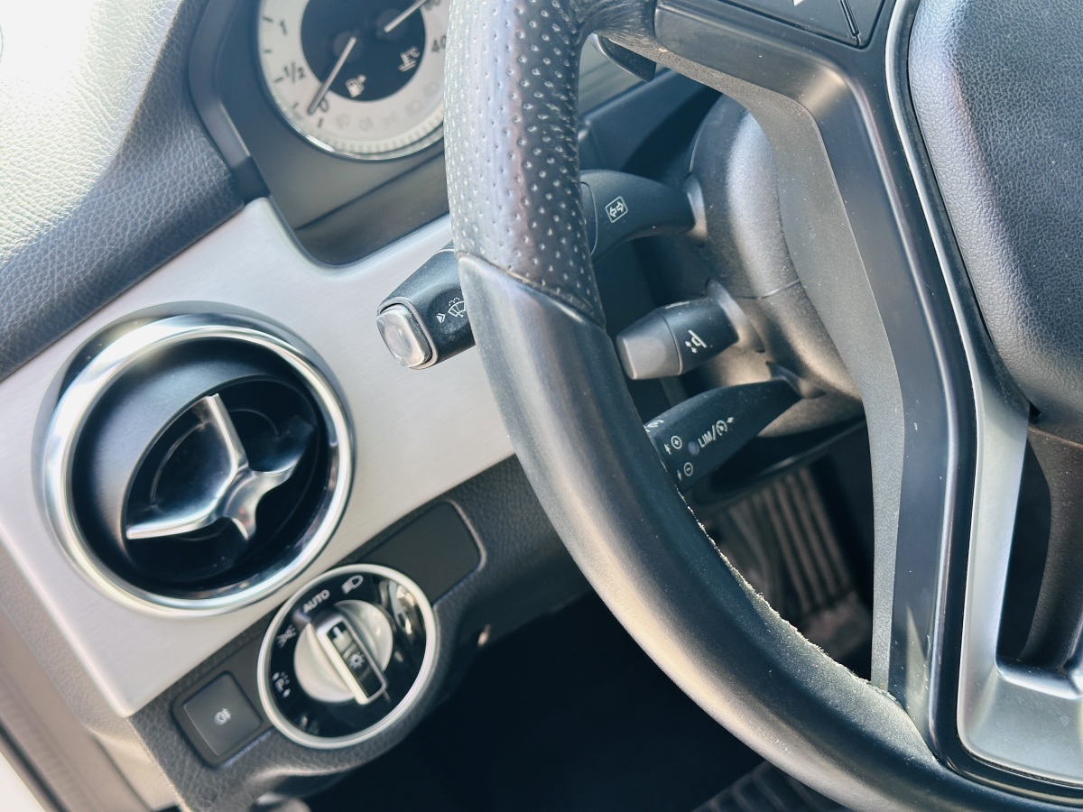 Mercedes-Benz GLK Class 2013 car image #20