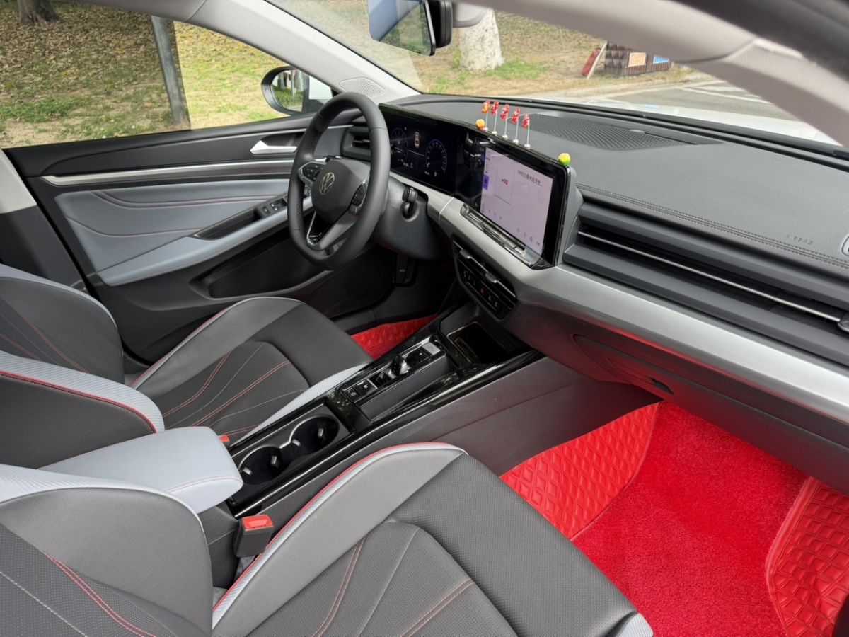 Volkswagen Lamando 2024 car image #20