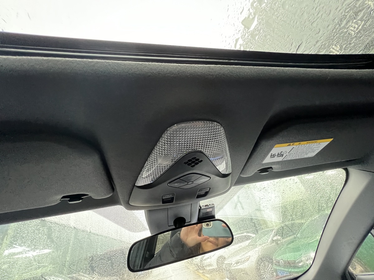 Toyota C-HR 2019 car image #20