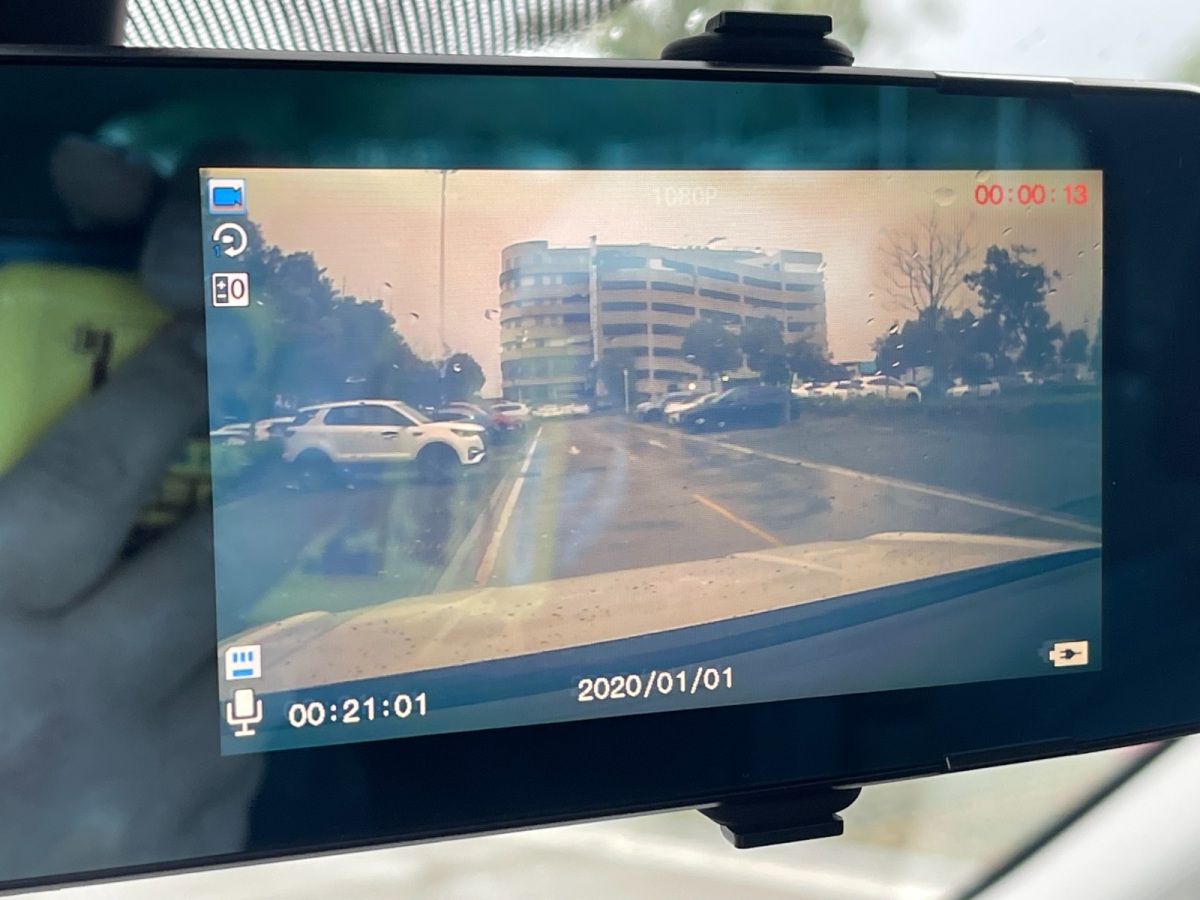 Volkswagen Tharu 2020 car image #20