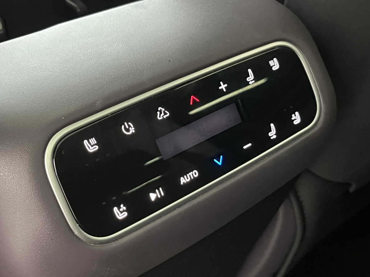 零跑汽车 零跑C16 2025 汽车图片 #20