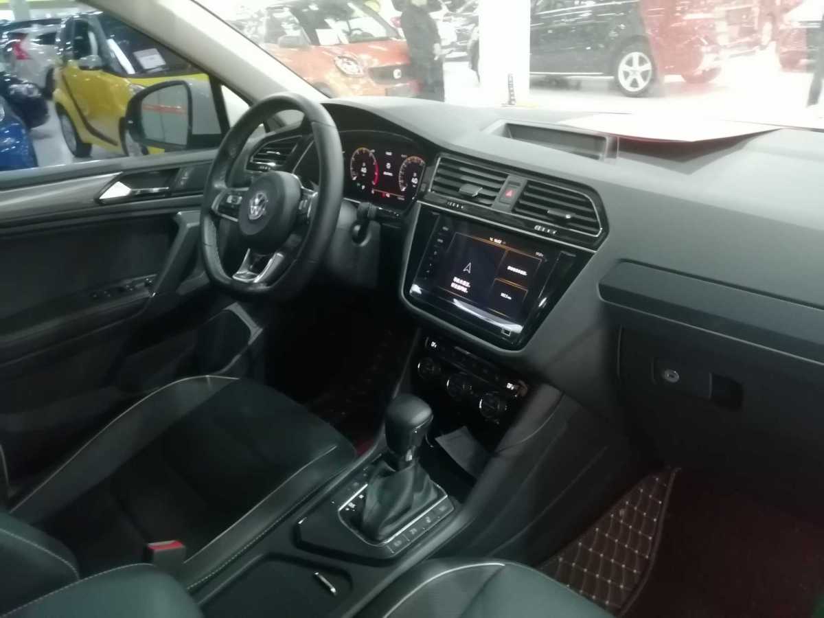 Volkswagen Tiguan L 2021 car image #20