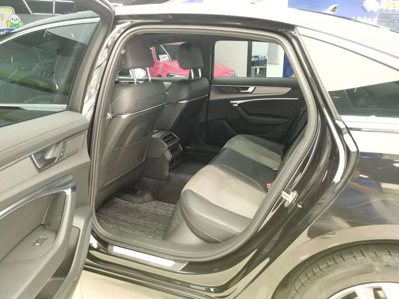 Audi A6 2021 car image #20