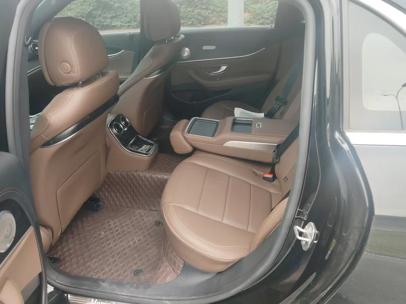 Mercedes-Benz E Class New Energy 2022 car image #20