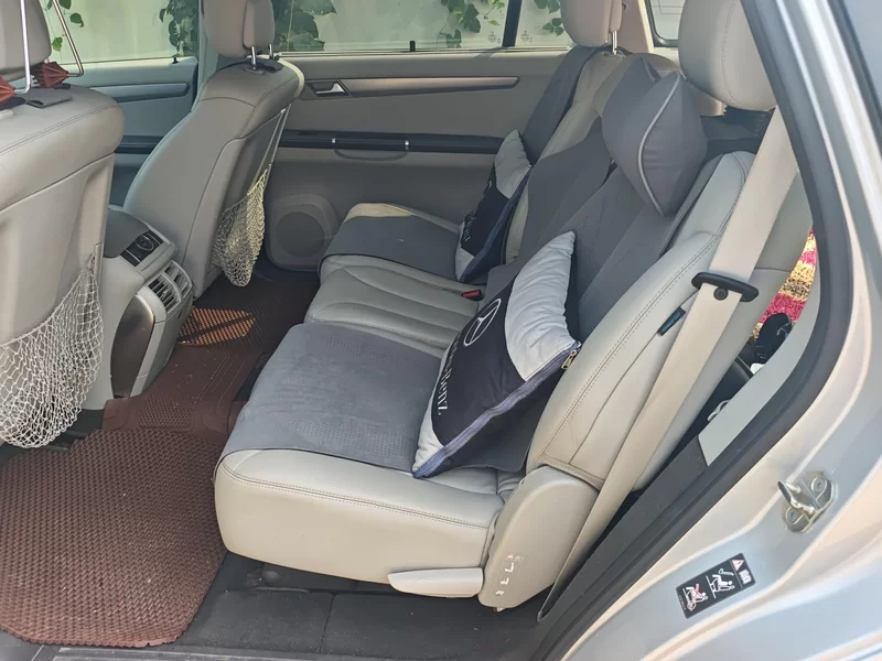 Mercedes-Benz R Class 2013 car image #20