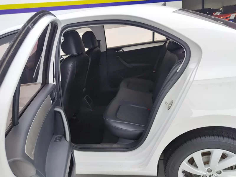 Skoda Rapid 2019 car image #20