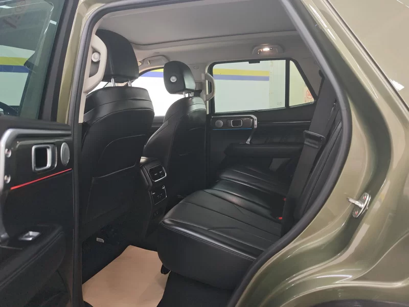 Tank 400 2024 car image #20