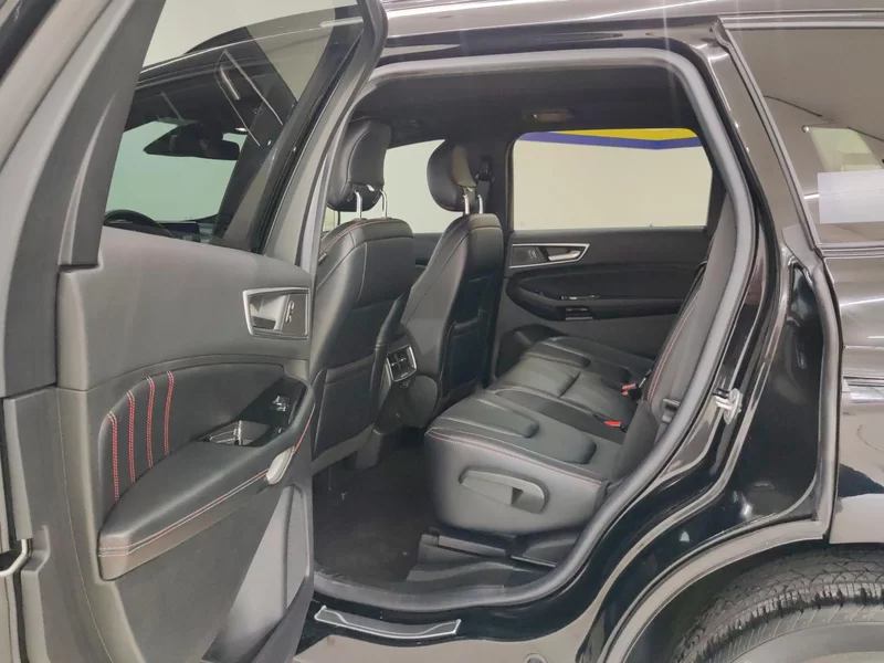 Ford Edge 2022 изображение автомобиля #20