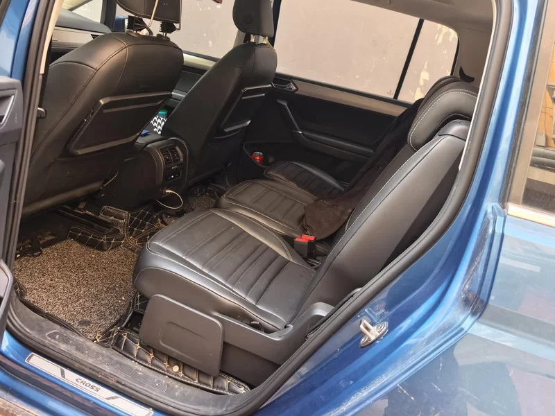 Volkswagen Touran 2018 car image #20