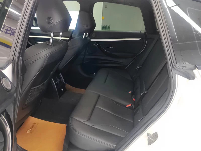 BMW 3 Series GT 2020 #20 BMW 3 Series GT 2020 car image #20