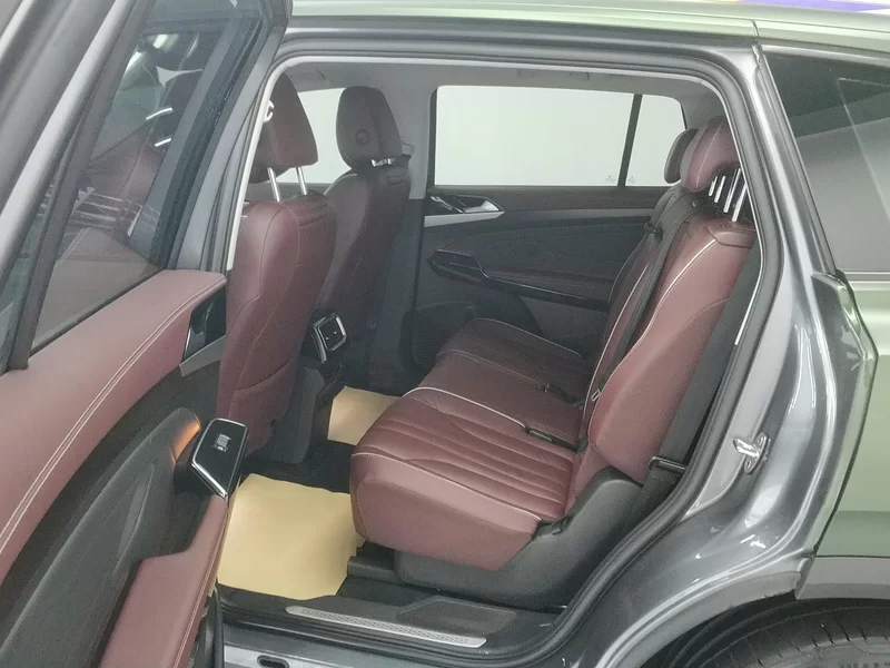 Volkswagen ID.6 X 2022 #20 Volkswagen ID.6 X 2022 car image #20