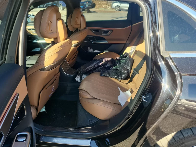 Mercedes-Benz E Class New Energy 2025 immagine di auto #20