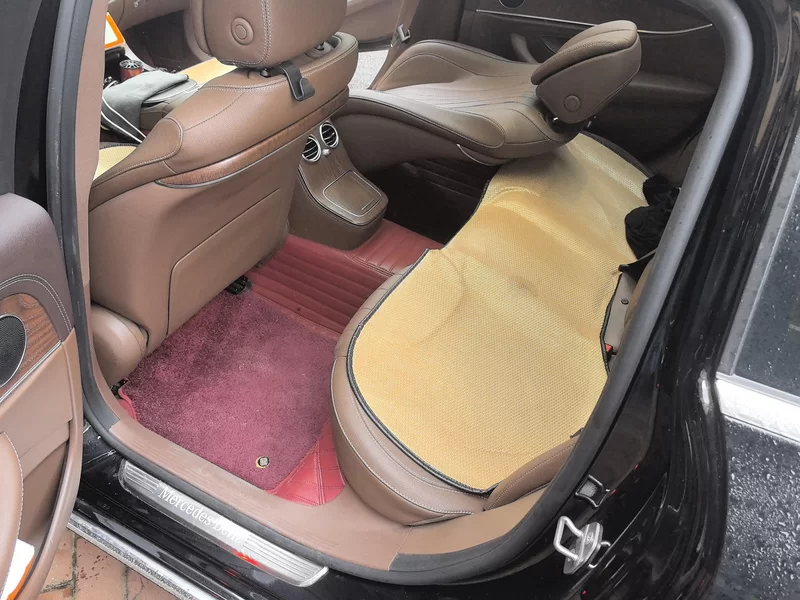 Mercedes-Benz E Class New Energy 2023 car image #20