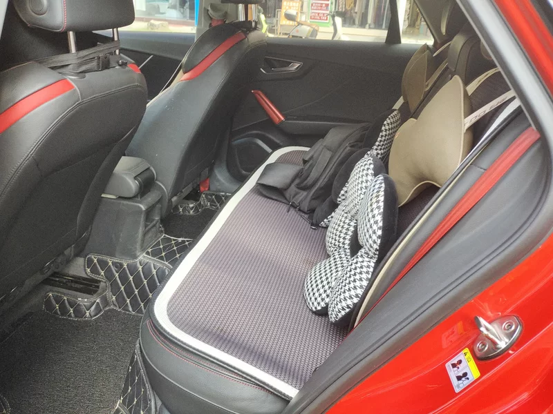 Audi Q2L 2019 immagine di auto #20