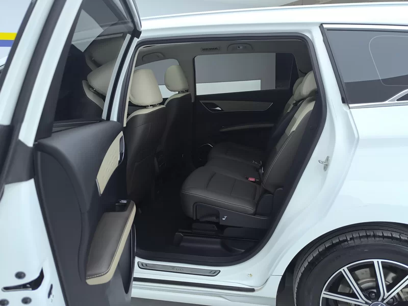 BYD Song MAX New Energy 2023 car image #20