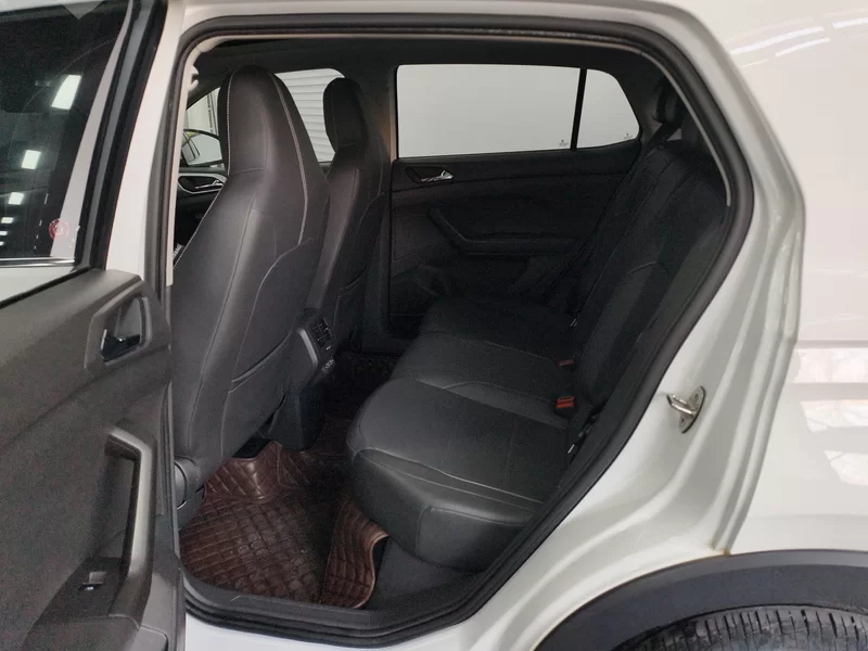 Volkswagen T-Cross 2020 #20 Volkswagen T-Cross 2020 car image #20