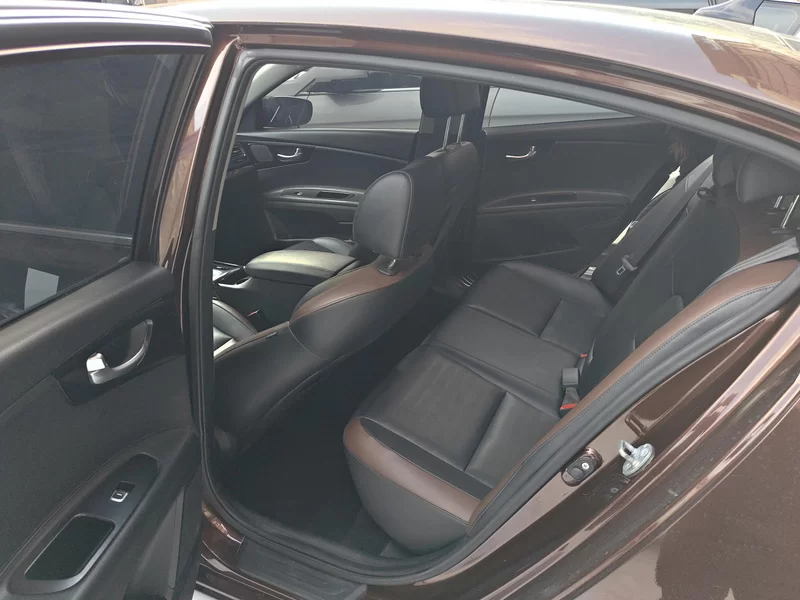 Kia K5 2018 imagen de coche #20