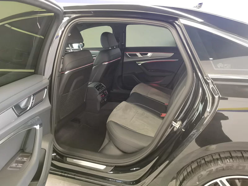 Audi A6L 2024 car image #20