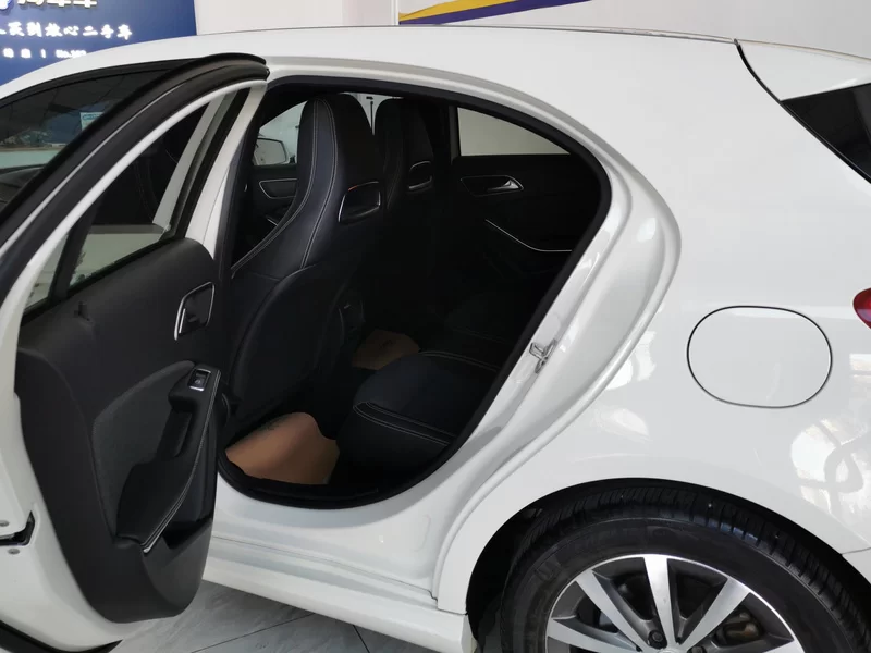 Mercedes-Benz A Class (Imported) 2016 car image #20