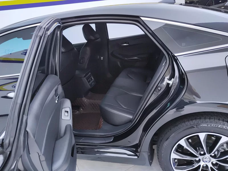 Toyota Avalon 2023 car image #20