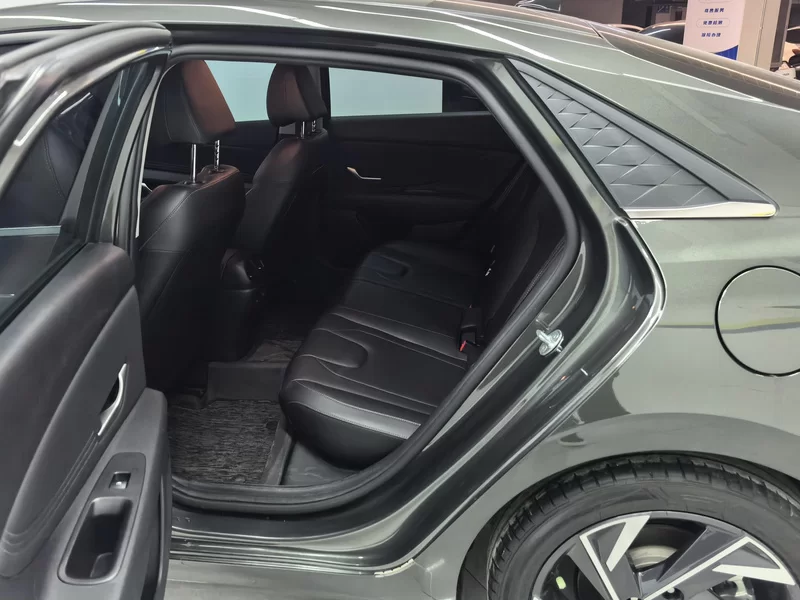 Hyundai Elantra 2024 car image #20