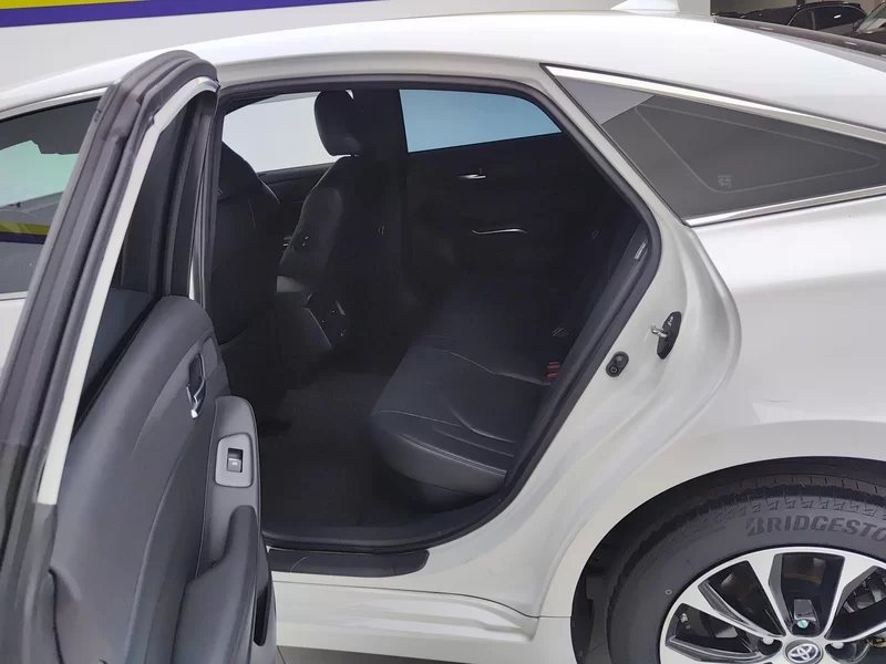 Toyota Avalon 2023 car image #20