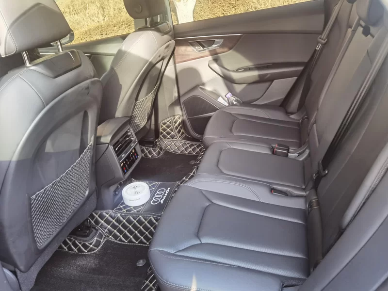 Audi Q8 2023 #20 Audi Q8 2023 car image #20