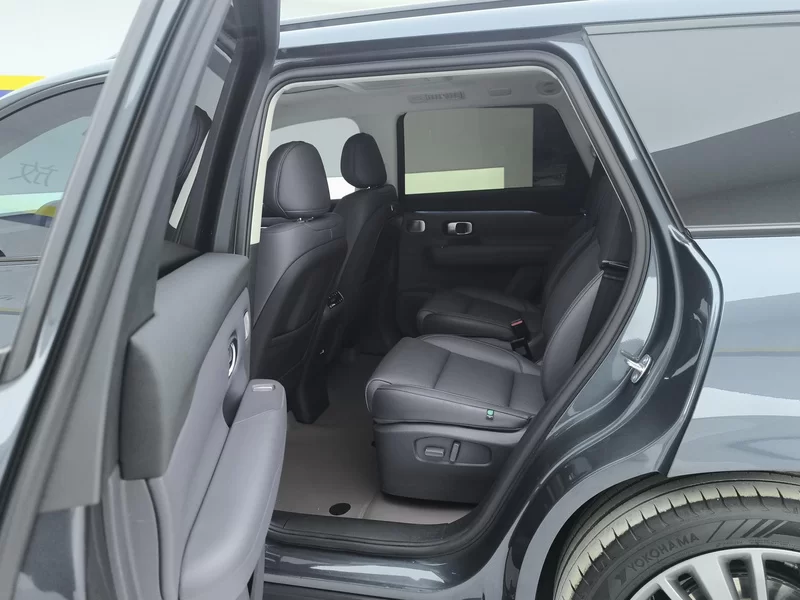 零跑汽车 零跑C16 2025 汽车图片 #20