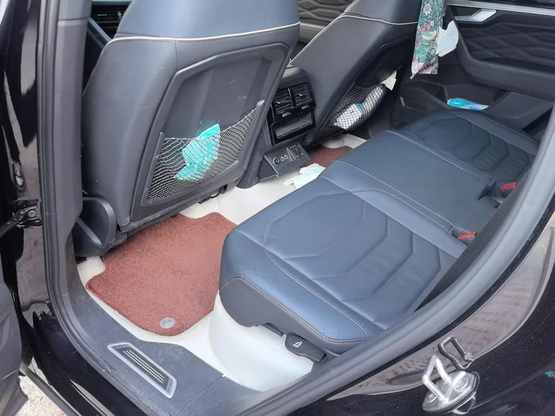 Volkswagen Touareg 2020 car image #20