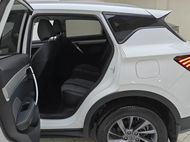 GEELY Coolray 2024 car image #20