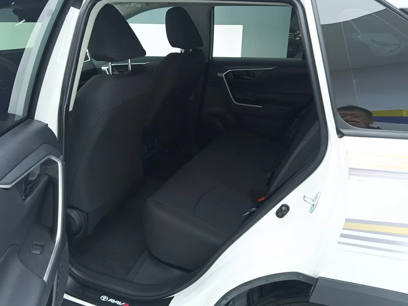 Toyota RAV4 2024 imagen de coche #20