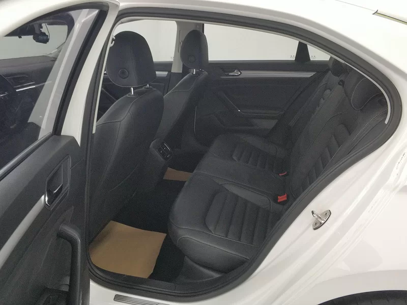 Volkswagen Lamando 2016 immagine di auto #20