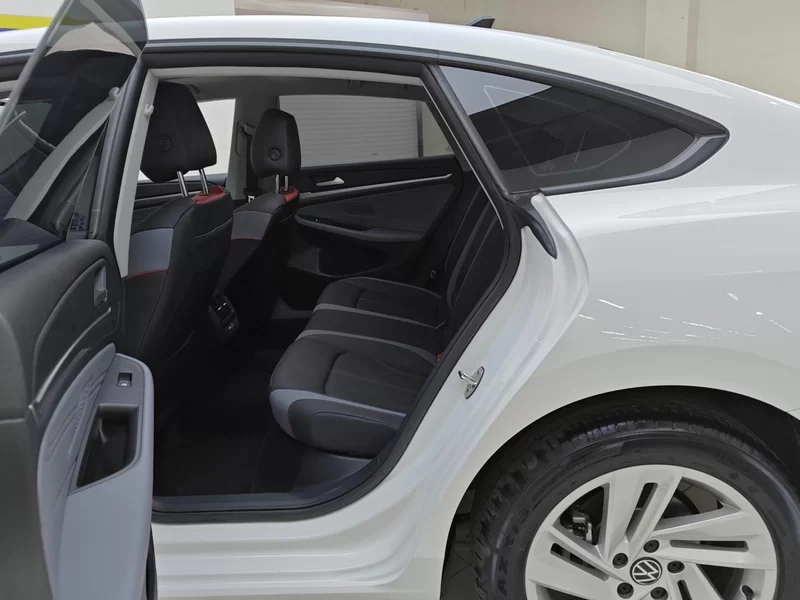 Volkswagen Lamando 2023 immagine di auto #20