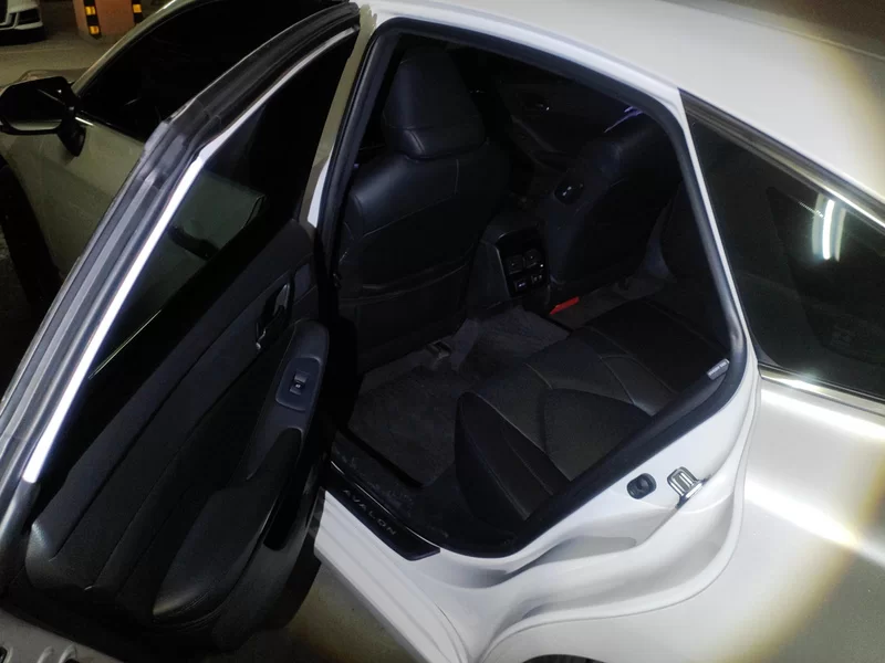Toyota Avalon 2021 car image #20