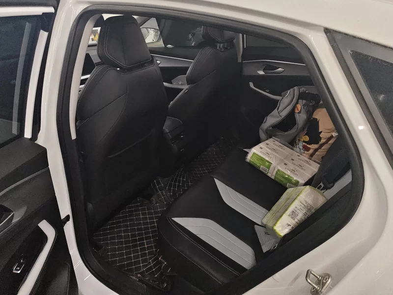 GEELY Binray 2023 car image #20