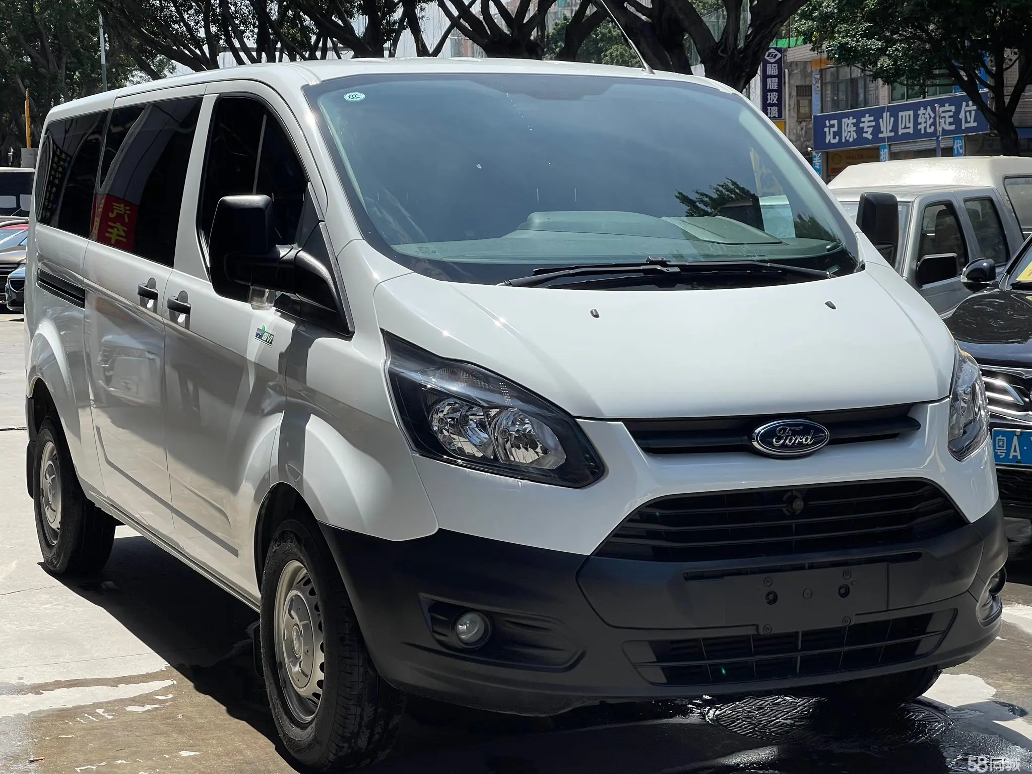 Ford Transit 2022 car image #20