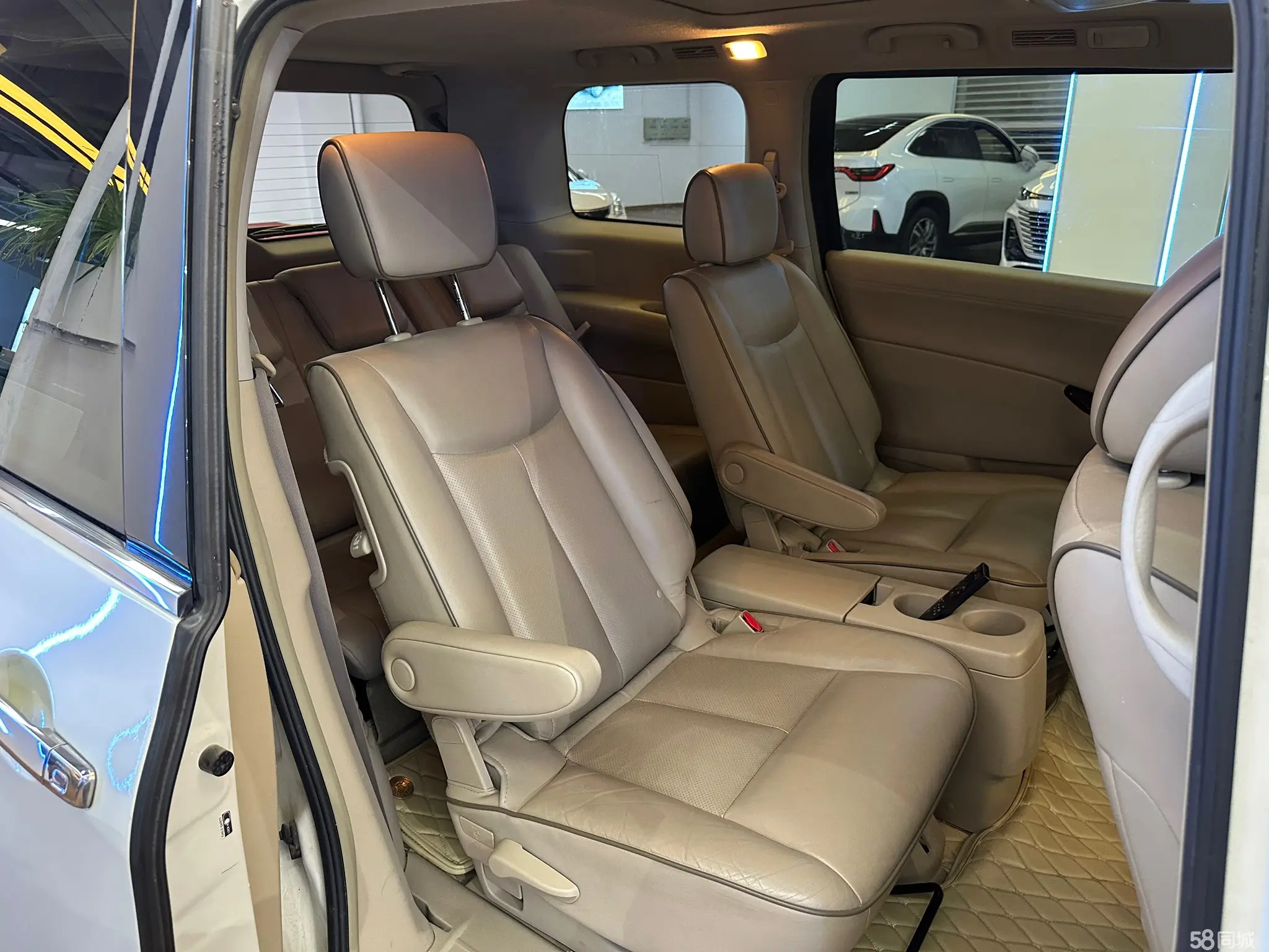 日产 贵士 2015 汽车图片 #20