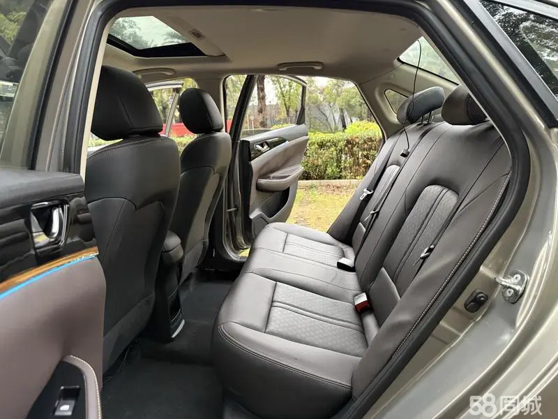 Changan Eado DT 2018 immagine di auto #20