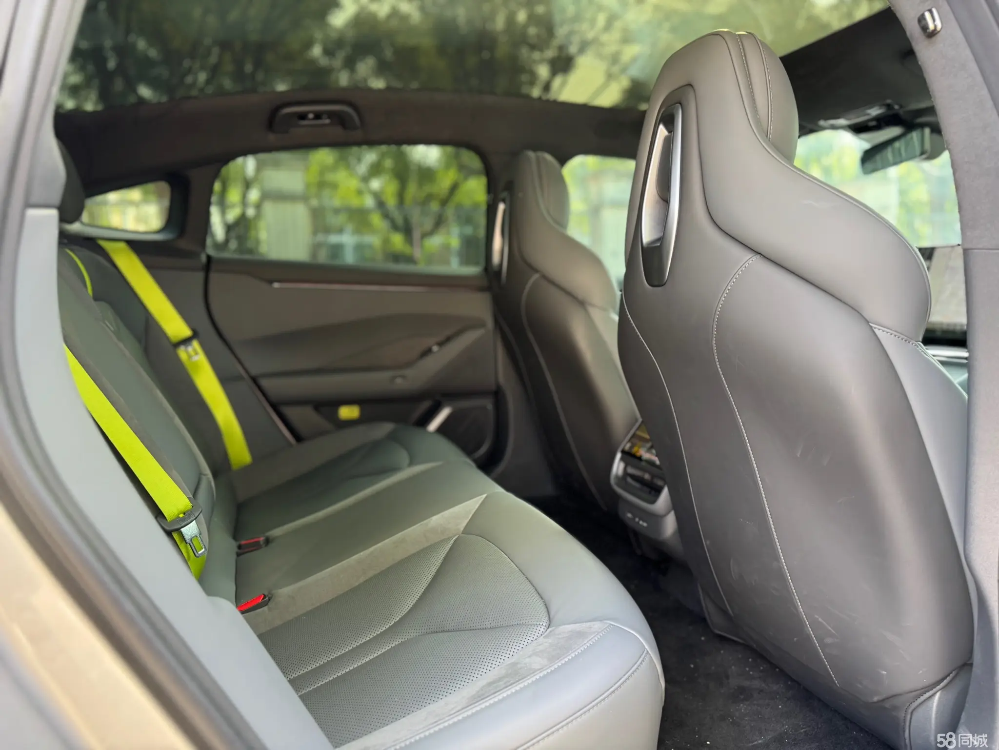 小鹏 小鹏P7 2025 汽车图片 #20