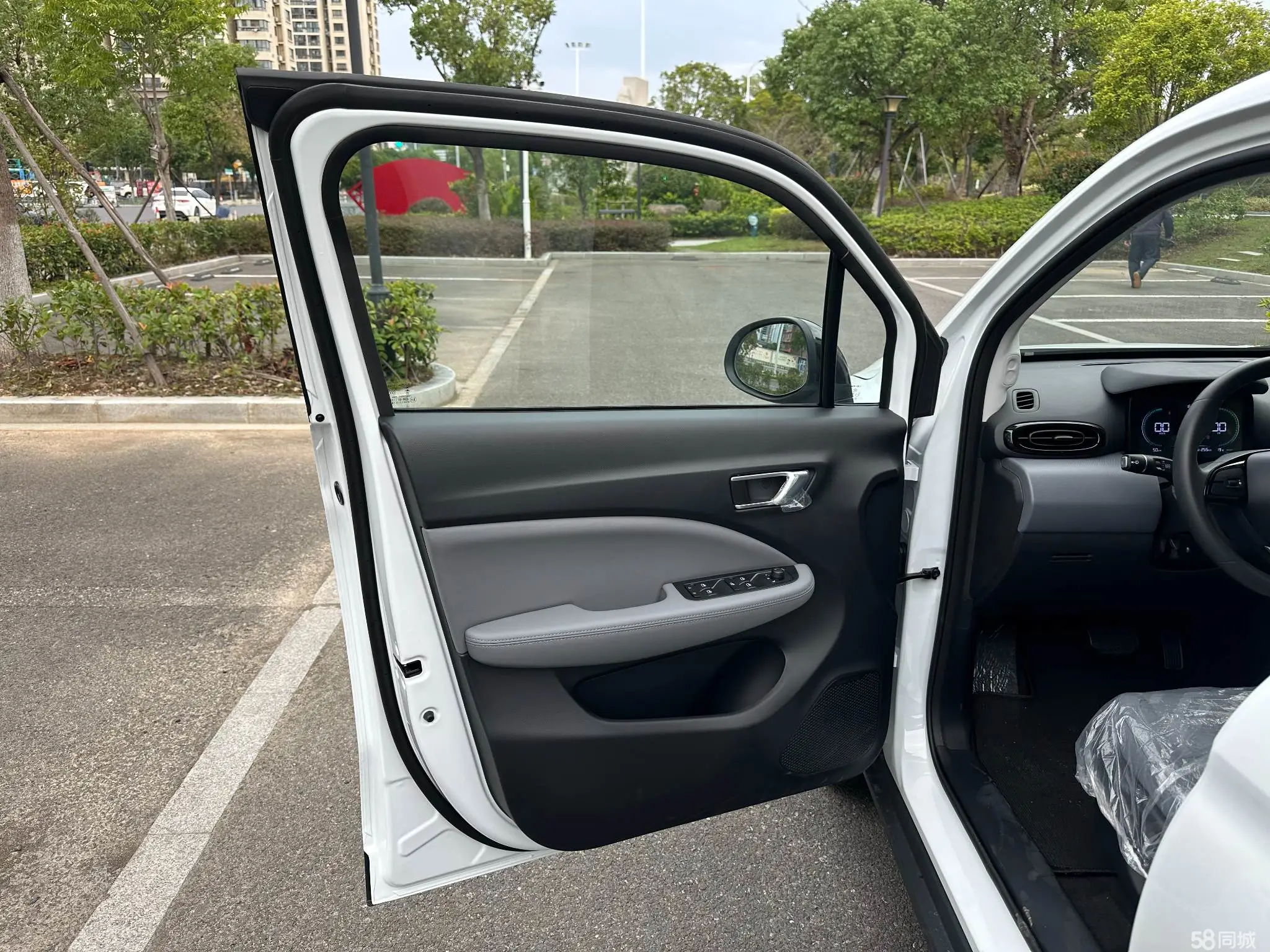 零跑汽车 零跑T03 2025 汽车图片 #20