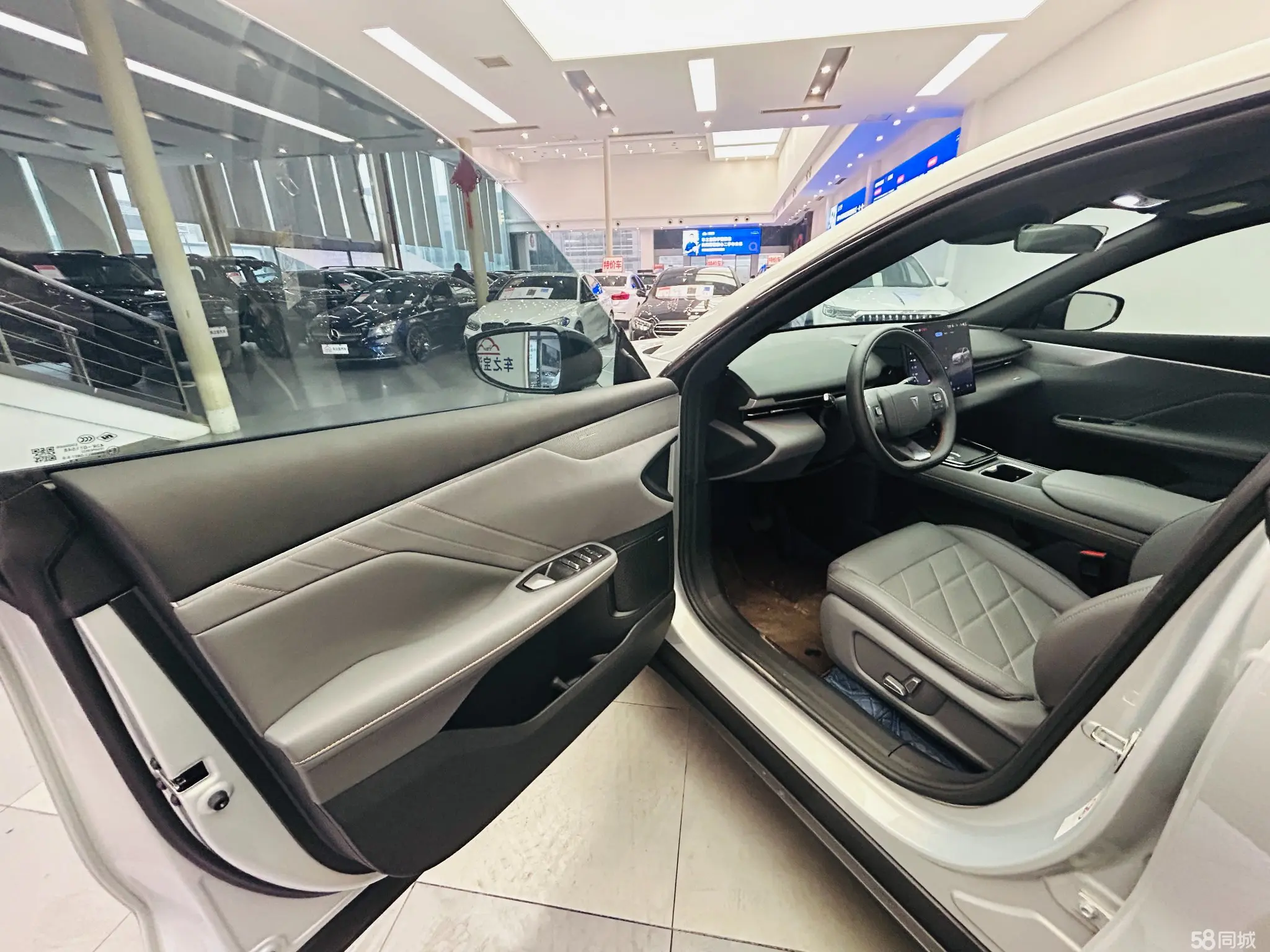 Deepal S05 2025 car image #20