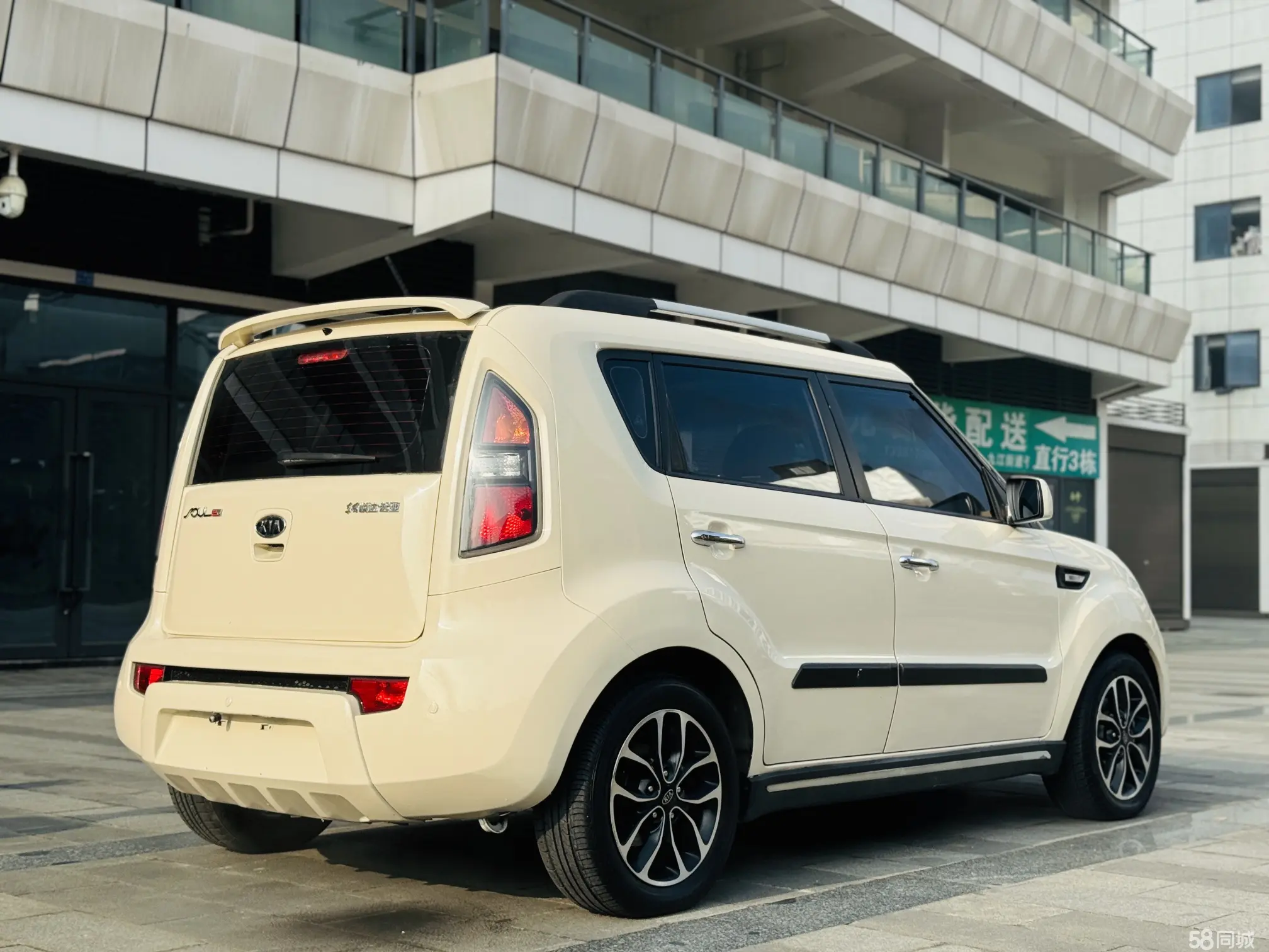 起亚 秀尔 2011 汽车图片 #20