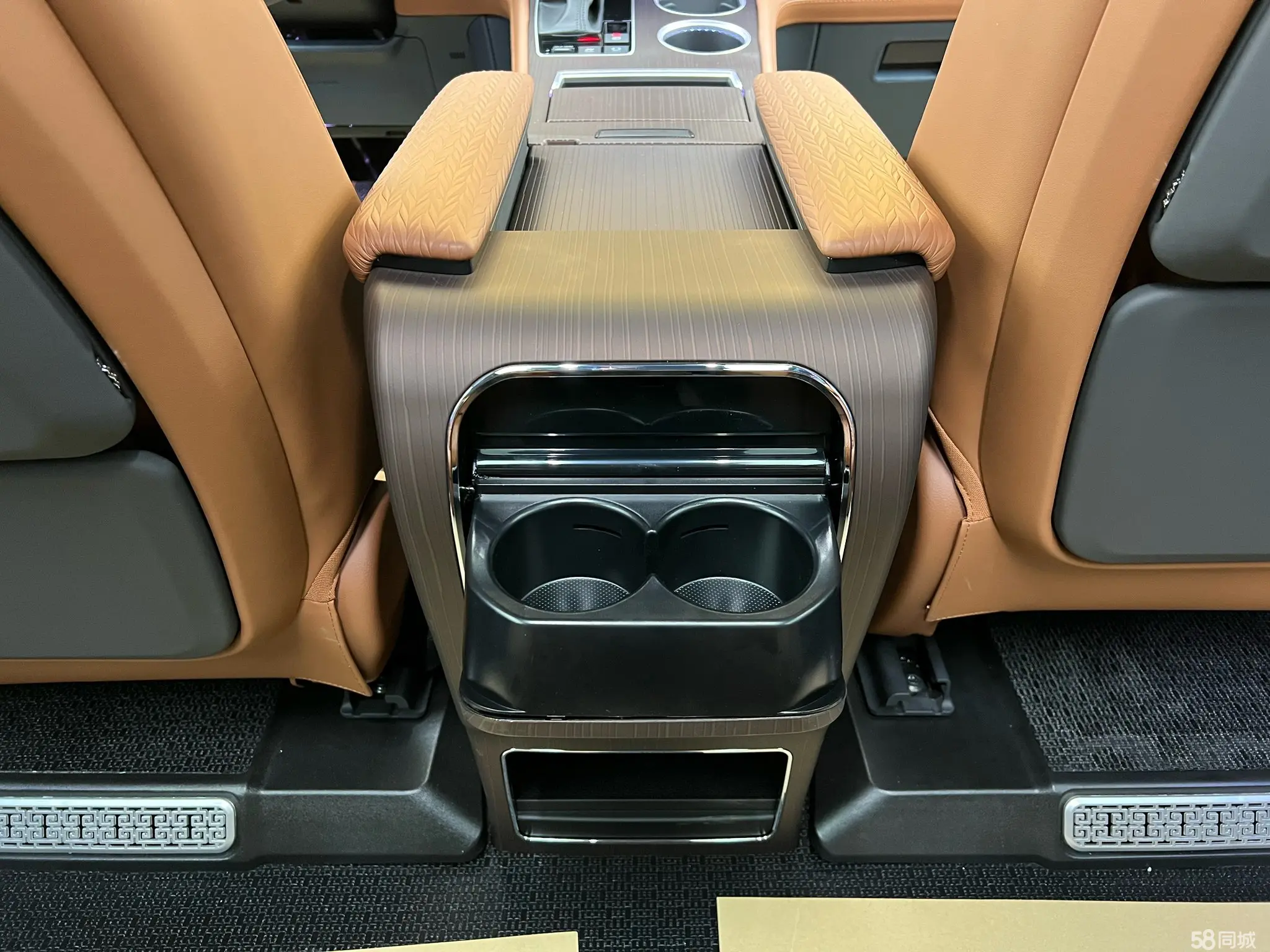 Toyota Granvia 2025 immagine di auto #20