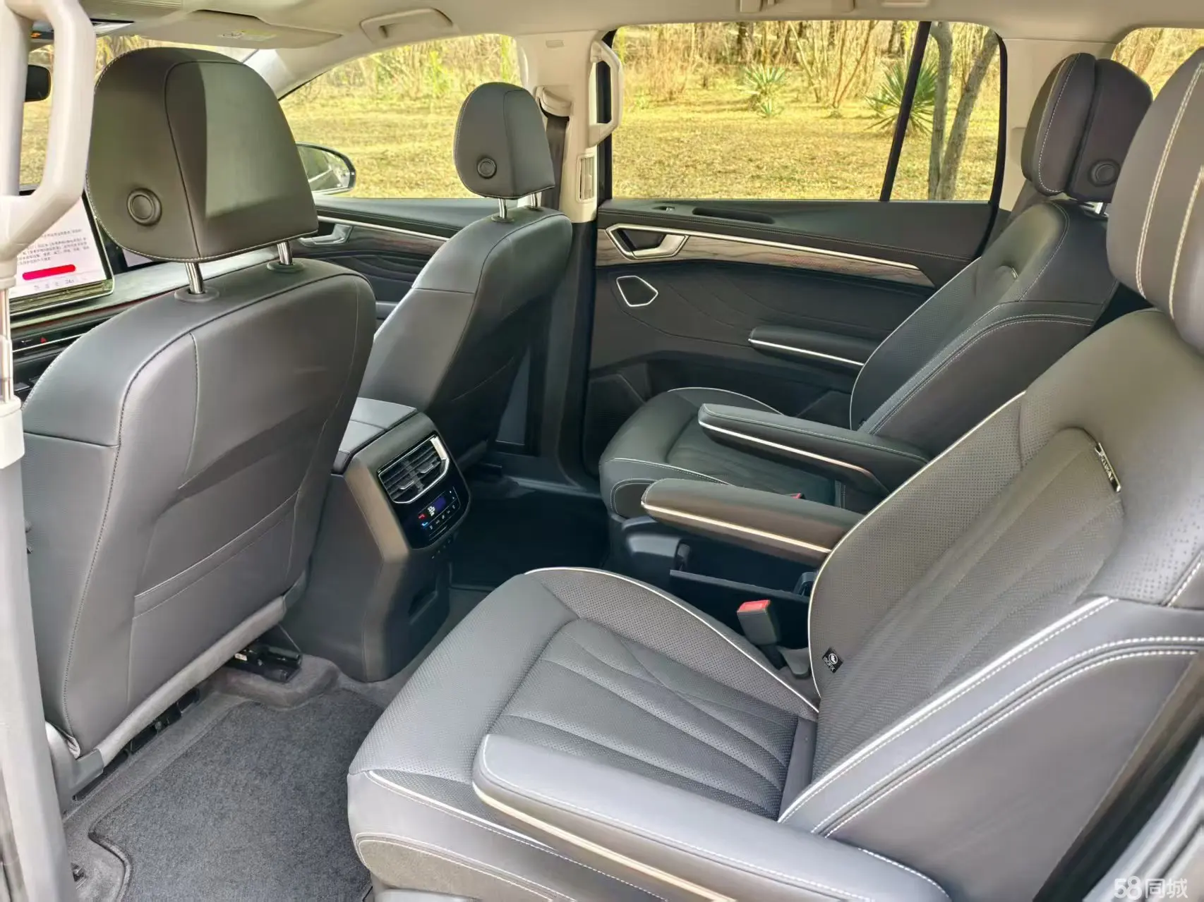 Volkswagen Talagon 2025 car image #20