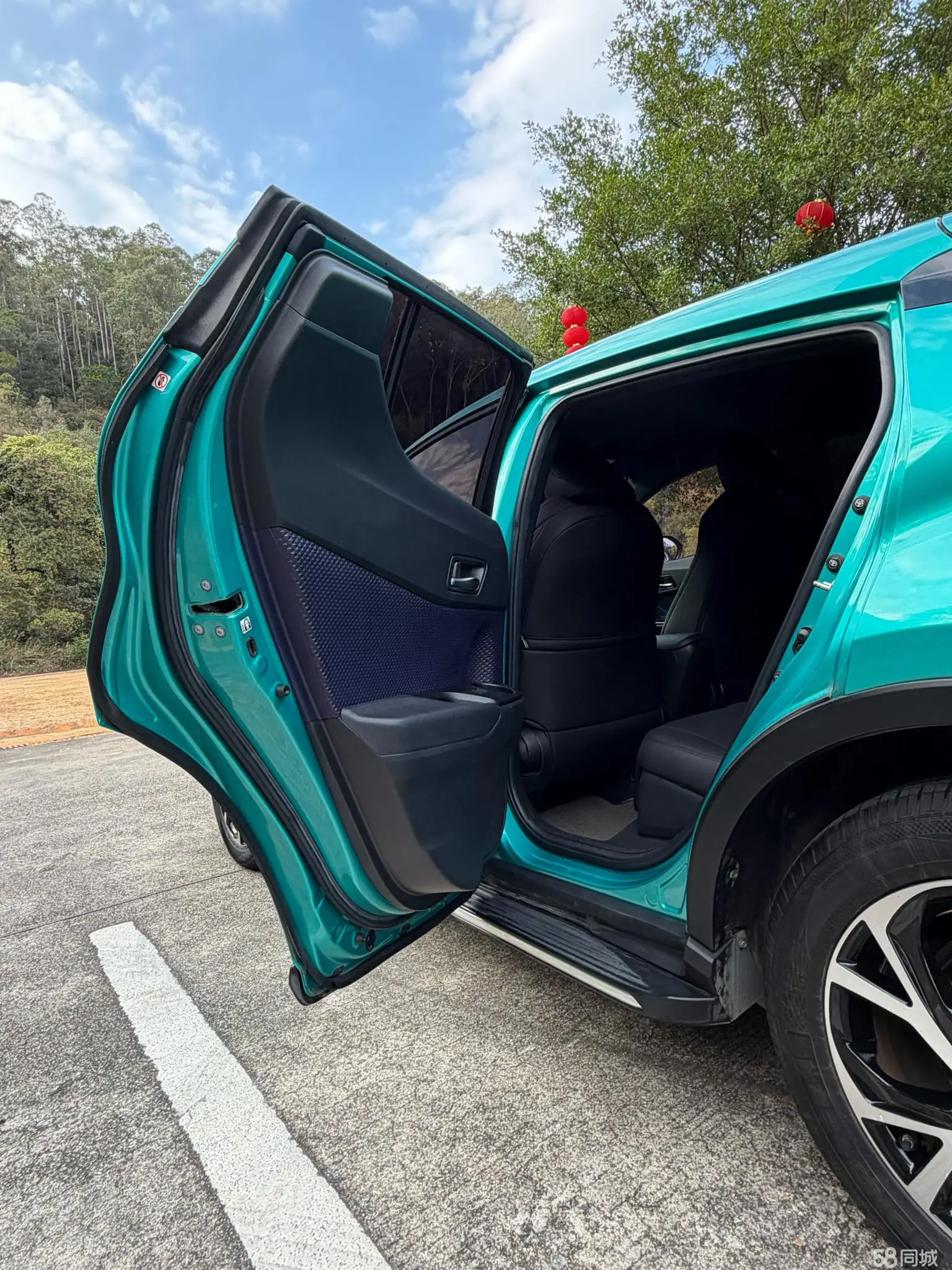 Toyota C-HR 2019 immagine di auto #20