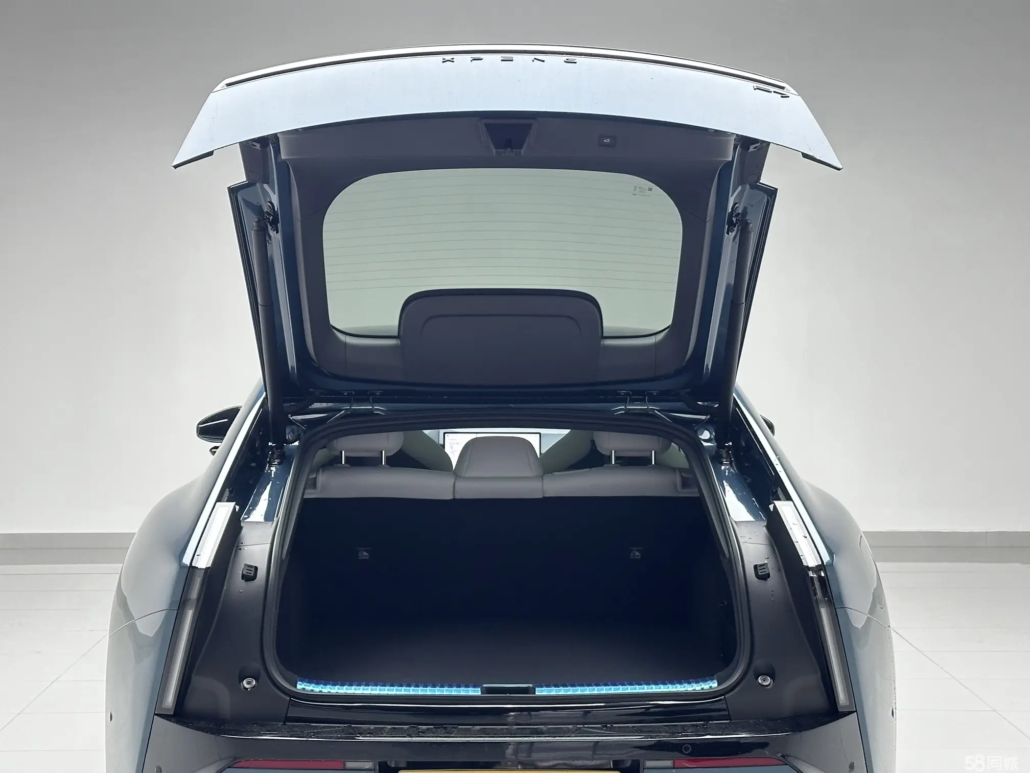 Xpeng P7 2025 изображение автомобиля #20